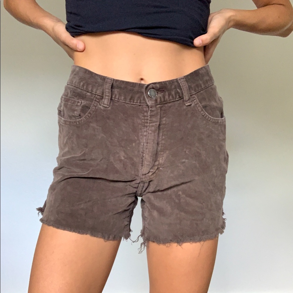 Cropped corduroy shorts